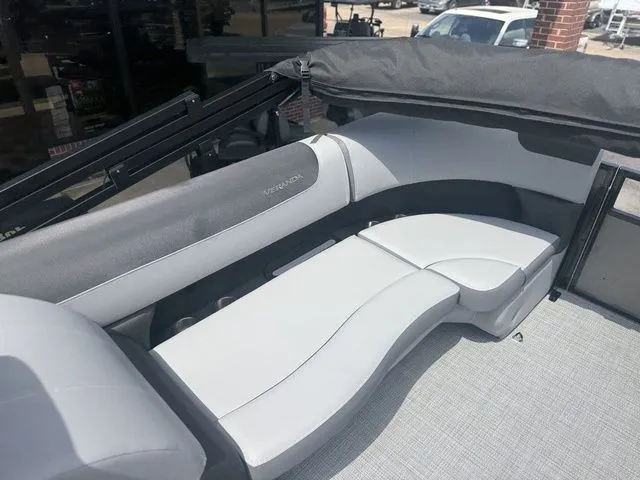 Slide: The Image of Veranda VR22RC 2026 - 14