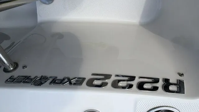 Slide: The Image of Robalo R222 Explorer 2018 - 17