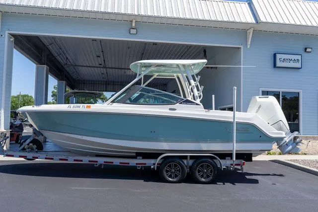 The Image of Boston Whaler 240 Vantage 2023 - 1