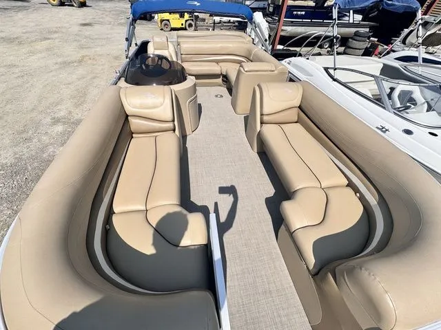 Slide: The Image of Bennington 2075 GL G Series 20' Pontoon W/115Hp And Trailer 2016 - 5