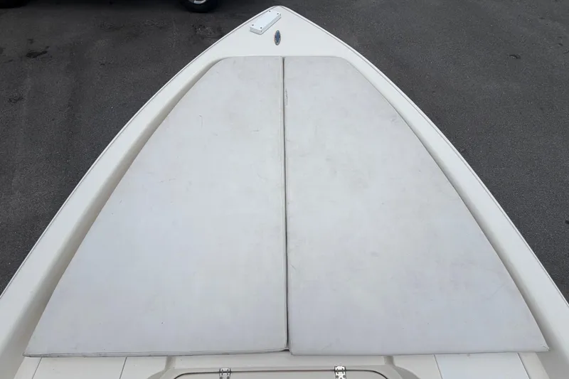 Slide: The Image of Bow view of 2006 ShearWater 2200Z boat with cushioned deck. - 35