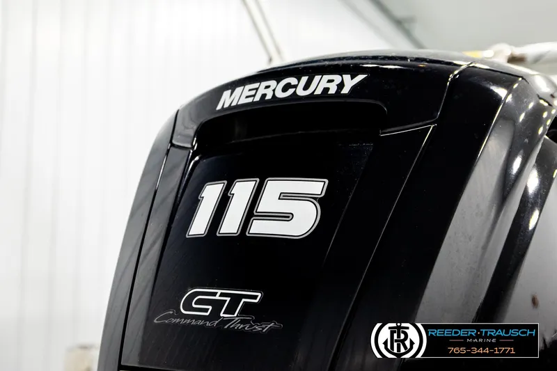Slide: The Image of Mercury 115 Command Thrust engine on 2022 Godfrey Sweetwater 2286 boat. - 45