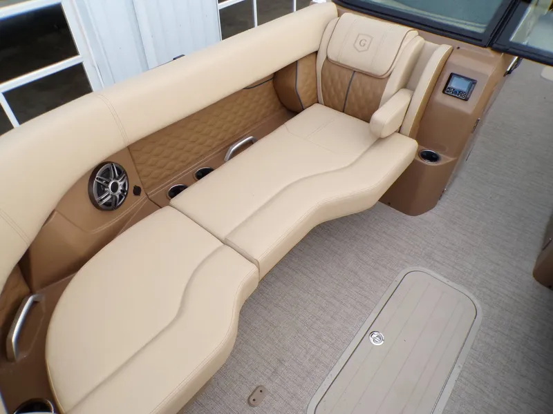 Slide: The Image of Luxurious seating on Godfrey SanPan ULW boat, model 2026. - 15