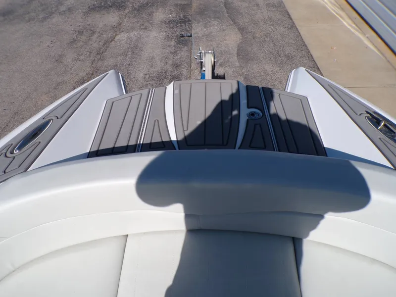 Slide: The Image of 2005 MasterCraft X-80 boat deck with gray upholstery. - 22