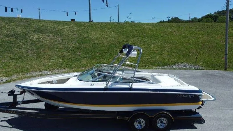 Slide: The Image of 2006 Cobalt 246 boat on trailer, side view. - 12