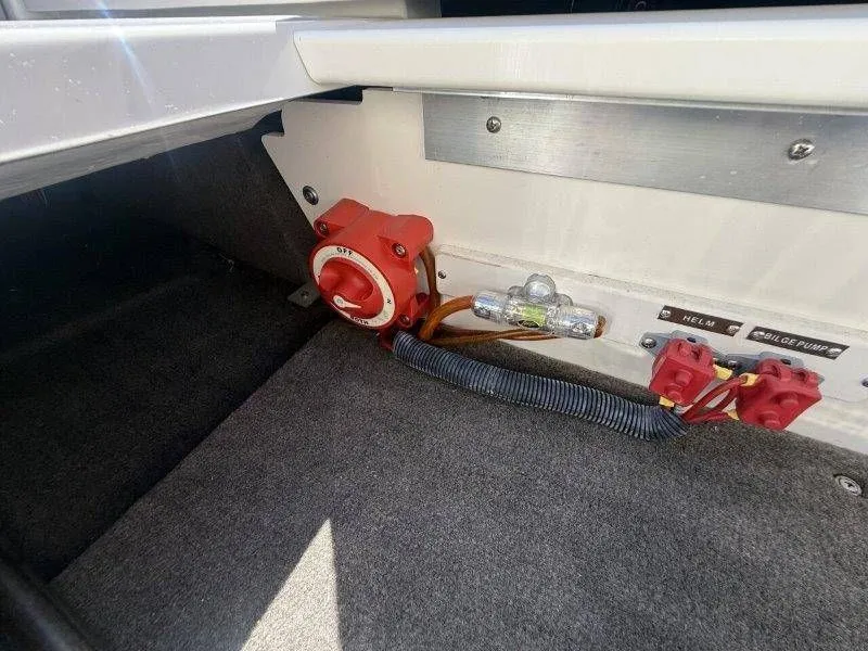 Slide: The Image of Electrical wiring in a 2006 Cobalt 246 boat. - 28