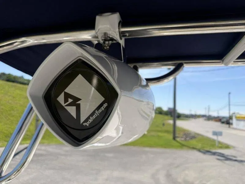 Slide: The Image of Rockford Fosgate speaker on a 2006 Cobalt 246 boat. - 33