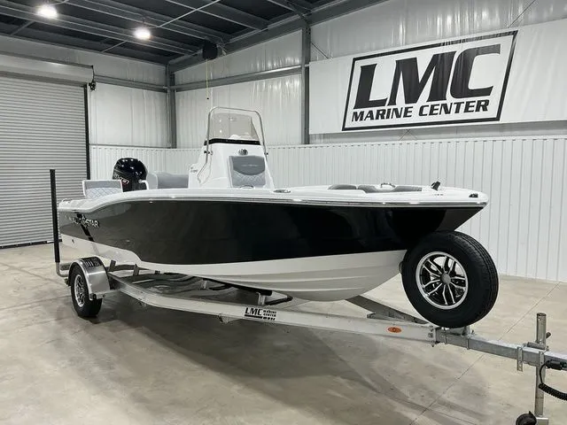 Slide: The Image of NauticStar 191 Hybrid 2026 - 3