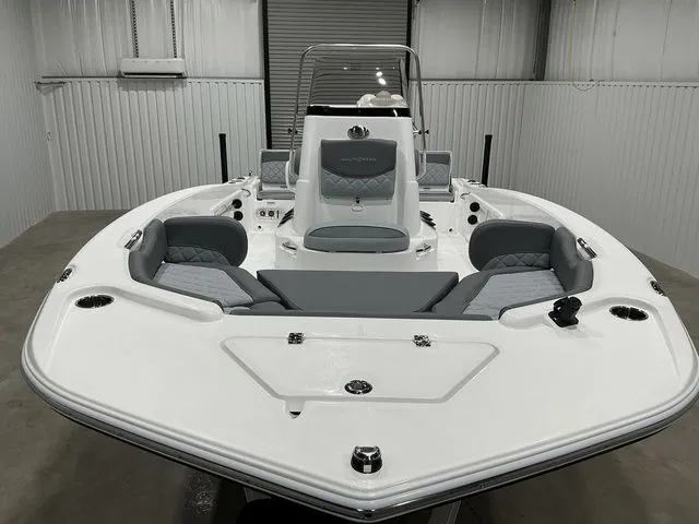 Slide: The Image of NauticStar 191 Hybrid 2026 - 4