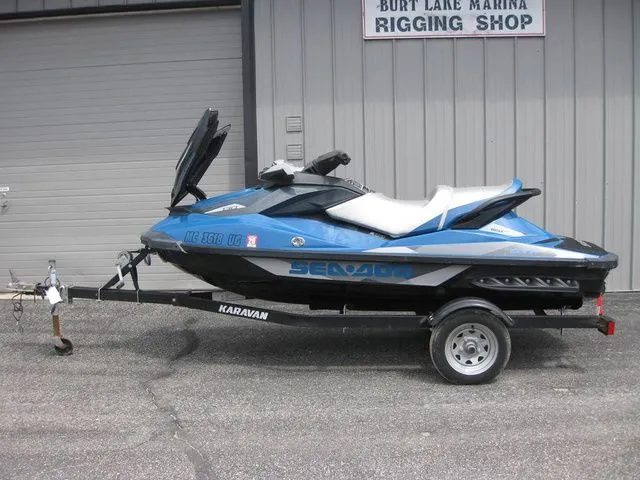 Slide: The Image of Sea-Doo GTI SE 130, BLUE 2019 - 6