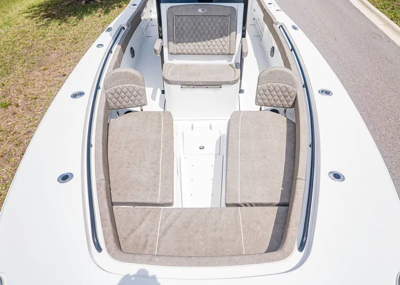 Slide: The Image of Sea Hunt Ultra 285 SE 2026 - 27