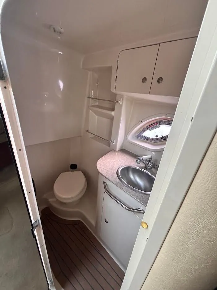 Slide: The Image of Interior of Sea Ray Sundancer 310 yacht, bathroom view, year 2007. - 24