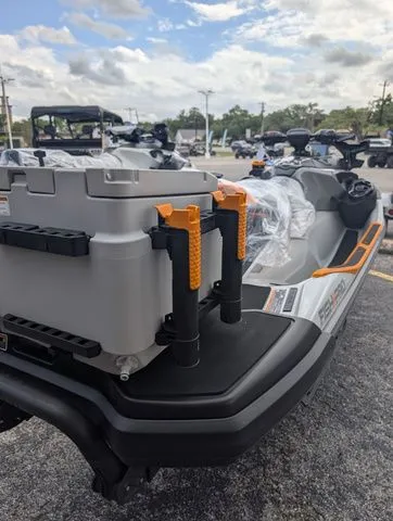 Slide: The Image of Sea-Doo 19TB 2026 - 3