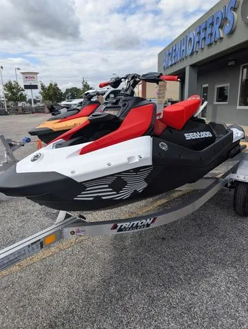 The Image of Sea-Doo Spark Trixx 3 Wsound - 66TE 2026 - 1
