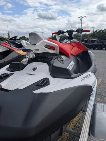 Slide: The Image of Sea-Doo Spark Trixx 3 Wsound - 66TE 2026 - 4