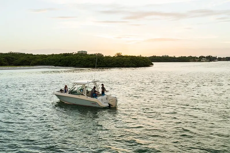 Slide: The Image of 2023-Boston-Whaler-240-Vantage-MarineMax - 30