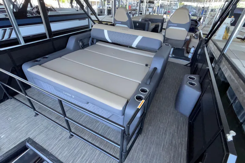 Slide: The Image of 2026 Viaggio Z24U boat interior with spacious seating and cup holders. - 32