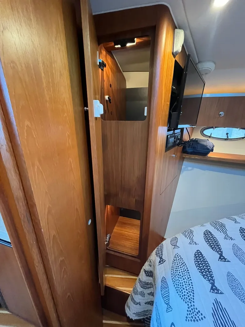 Slide: The Image of Interior of 2006 Tiara Yachts 3600 Open with wood finish. - 38
