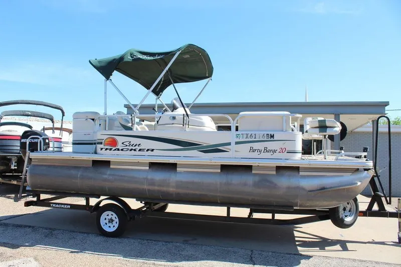 Slide: The Image of 2011 Sun Tracker Party Barge 20 Regency Edition pontoon boat on trailer. - 3