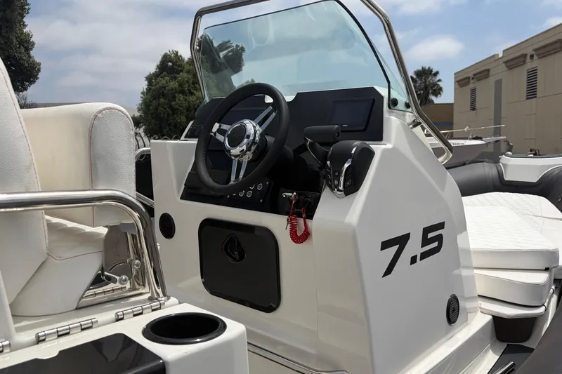 Slide: The Image of Zodiac Medline 7.5 GT Helm - 3