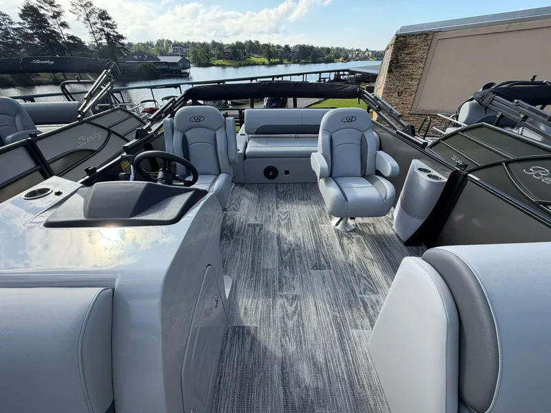 Slide: The Image of Interior of Bentley Pontoons Legacy 223 Swingback 2026. - 5