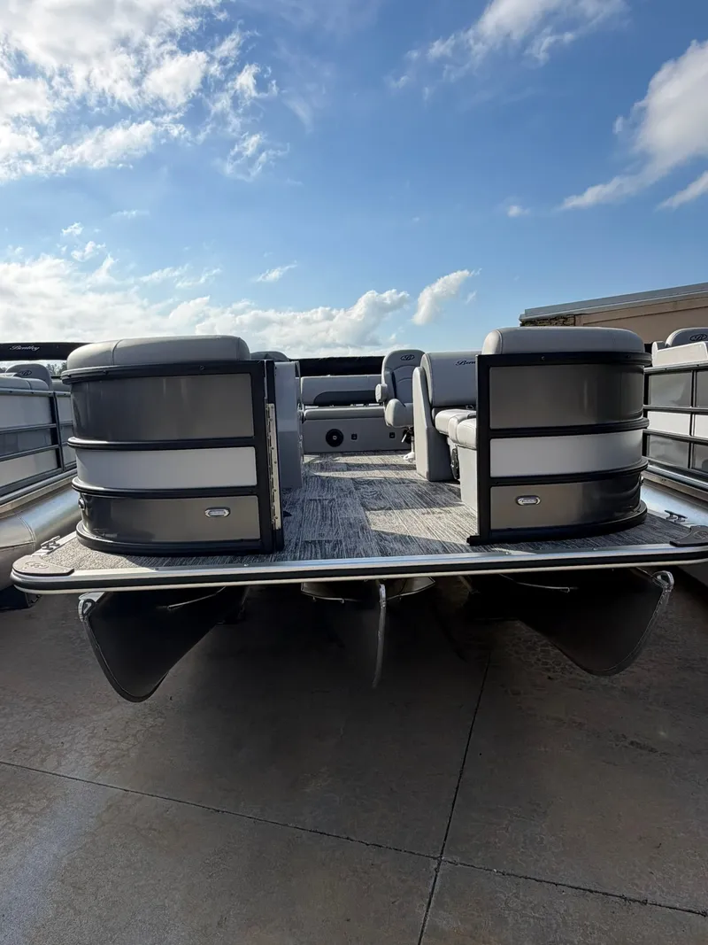Slide: The Image of 2026 Bentley Pontoons Legacy 223 Swingback on a sunny day. - 9