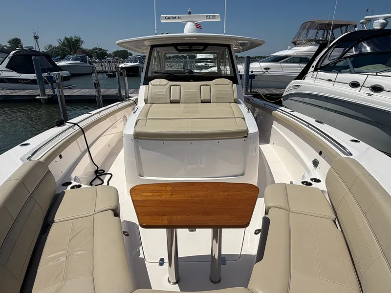 Slide: The Image of Pursuit S 408 Sport 2017 - 18
