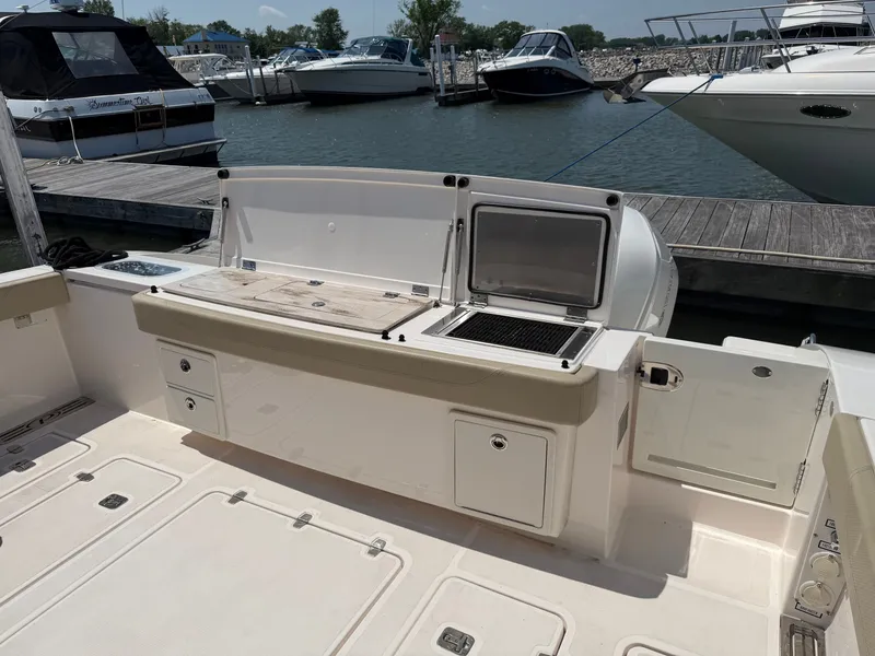 Slide: The Image of Pursuit S 408 Sport 2017 - 6