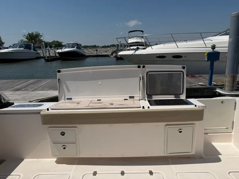 Slide: The Image of Pursuit S 408 Sport 2017 - 7