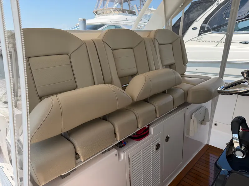 Slide: The Image of Pursuit S 408 Sport 2017 - 9