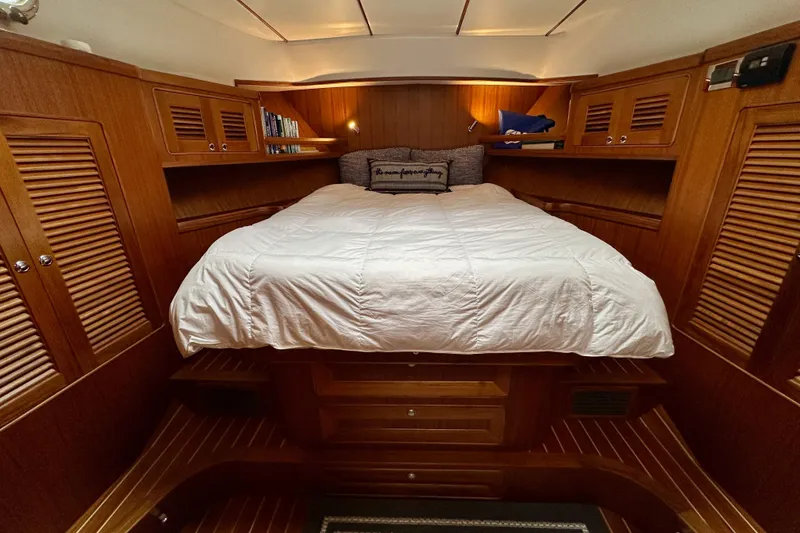 Slide: The Image of 2024 Helmsman 38E - Owner's Suite - 7