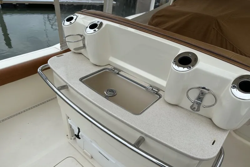 Slide: The Image of Scout 255 LXF 2017 - 22
