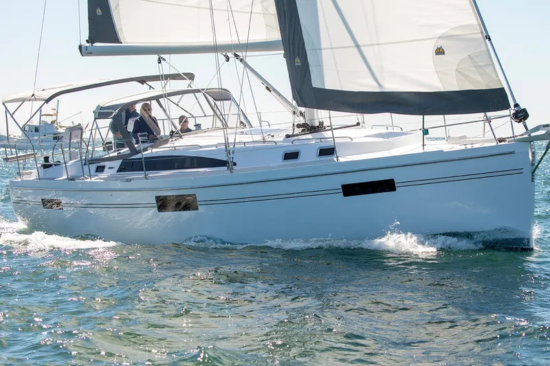Slide: The Image of 2025 Catalina 426 - Underway - 1
