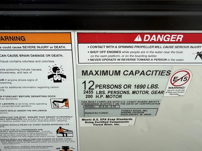 Slide: The Image of Safety and capacity warnings for South Bay 500 Series 2017 boat. - 14
