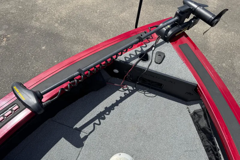 Slide: The Image of 2019 Tracker Targa V-18 WT boat with trolling motor on red deck. - 12