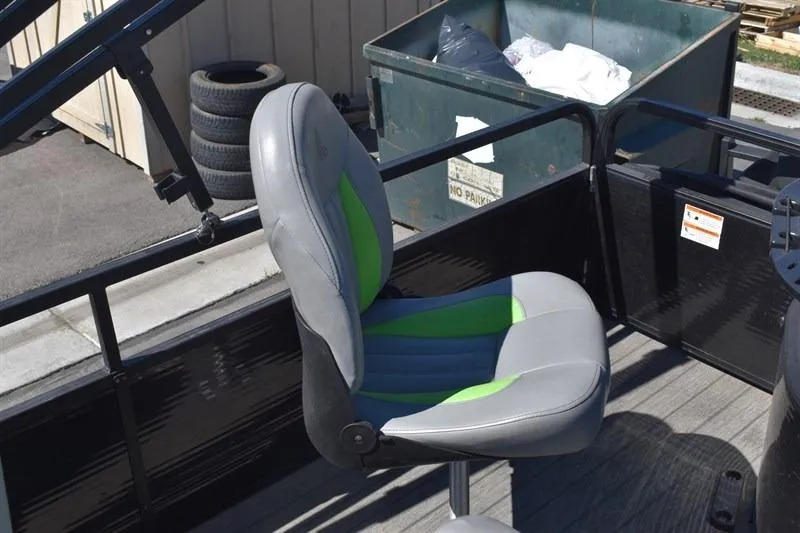 Slide: The Image of Gray and green boat seat on a 2022 Lowe SF 212 Sport Fish. - 20