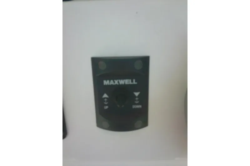 Slide: The Image of Maxwell control panel on 2019 Sea Fox 248 Commander boat. - 44