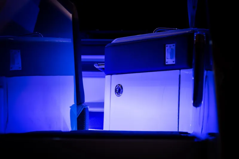 Slide: The Image of Interior lighting of Sea Ray SLX 310 yacht, 2016 model. - 25
