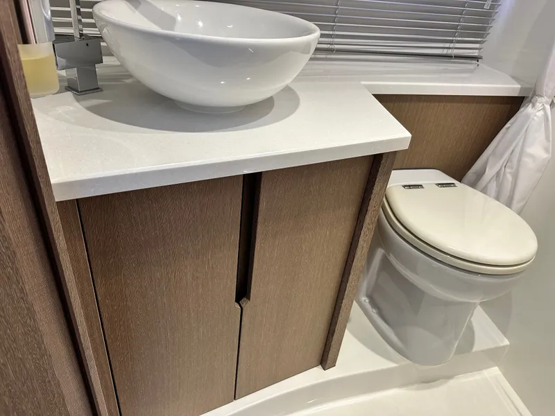 Slide: The Image of Luxurious bathroom in Galeon 485 HTS yacht, 2019 model. - 38