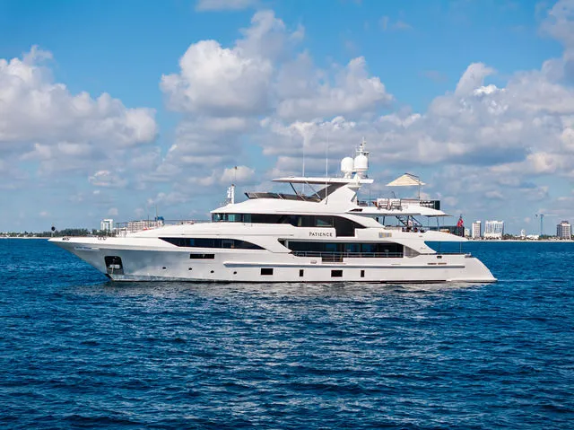Slide: The Image of Benetti Oasis 34 2023 - 38