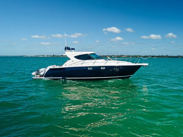 Slide: The Image of Tiara 4500 Sovran 2012 - 87