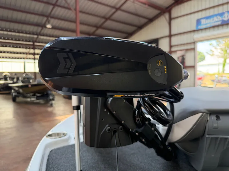 Slide: The Image of 2026 Bass Cat Cougar FTD SP boat with Minn Kota trolling motor. - 8