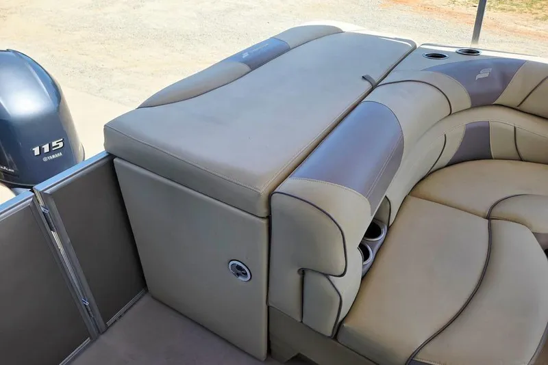 Slide: The Image of 2019 Starcraft EX 20 C boat interior with Yamaha 115 engine, featuring comfortable seating. - 33