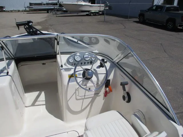 Slide: The Image of Interior view of a 2005 Sea Hunt 186 Escape boat. - 5