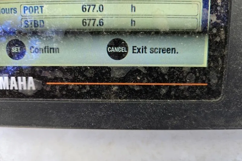 Slide: The Image of Close-up of a Yamaha boat display showing engine hours for a 2016 Sea Hunt Gamefish 25. - 19