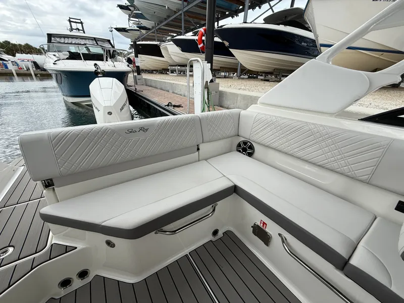 Slide: The Image of Sea Ray SDX 230 Outboard 2026 - 25