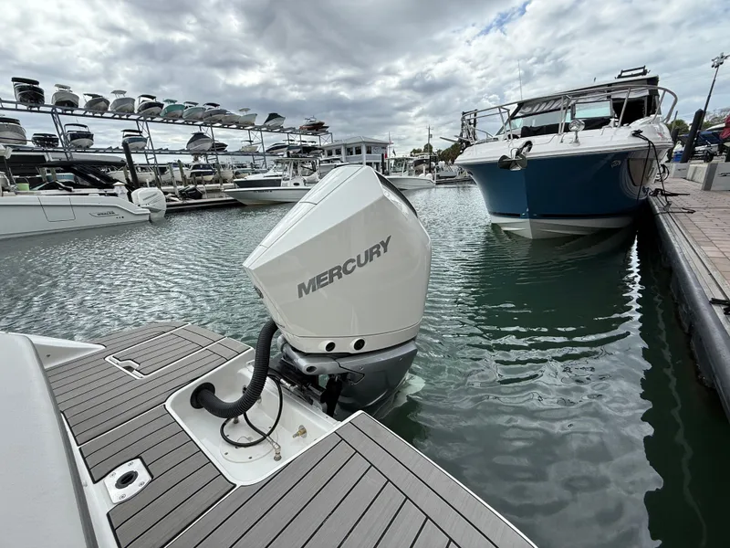 Slide: The Image of Sea Ray SDX 230 Outboard 2026 - 29