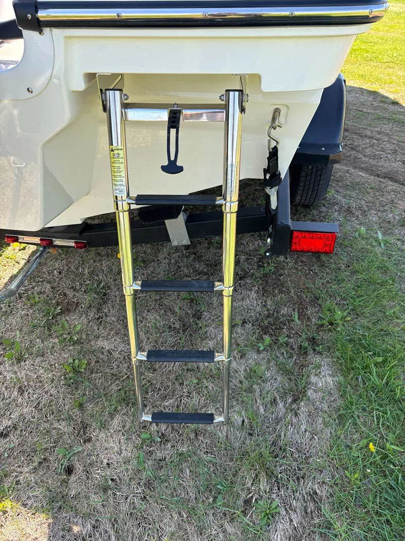 Slide: The Image of 2019 Bayliner VR4 Bowrider OB with extended swim ladder. - 15