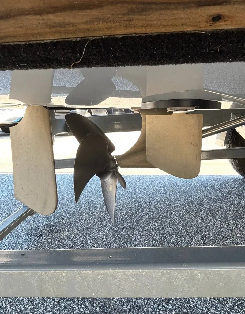 Slide: The Image of Propeller of a 2022 MasterCraft XT23 boat. - 16