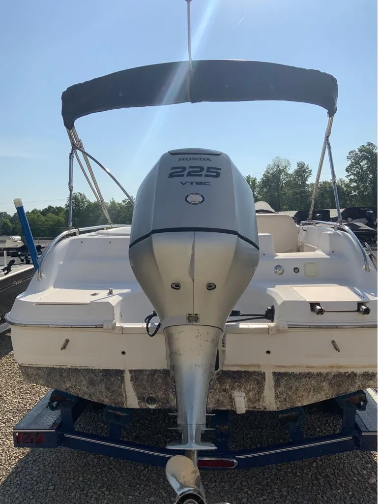 Slide: The Image of 2006 Hurricane GS232 boat with Honda 225 VTEC engine. - 3